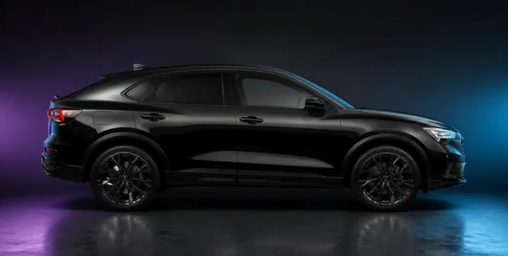 Small SUV: about 5 ft x 60 ft of wrap vinyl